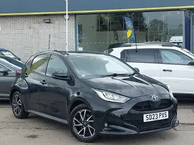 Usata Toyota Yaris Hybrid Design 116 CV (85 kW) 2023 Nero Utilitaria