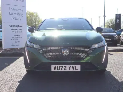 Second-hand Peugeot 308 Allure Premium 130 CP (95 kW) 2022 Verde Hatchback