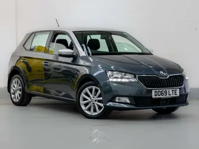 Usado Skoda Fabia Colour Edition 2020 Cinzento Citadino