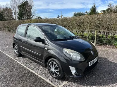 Used Renault Twingo Extreme 58 HP (42 kW) 2008 Black Hatchback