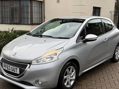 Silver Used 2014 Peugeot 208 Active Hatchback | £2,099 (Good price)