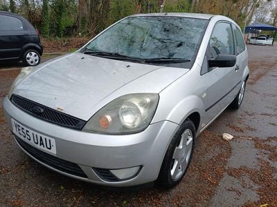 Used Ford Fiesta Zetec 75 HP (55 kW) 2005 Silver Hatchback