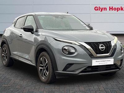 Usado Nissan Juke N-Connecta 114 HP (83 kW) 2025 Cinzento SUV