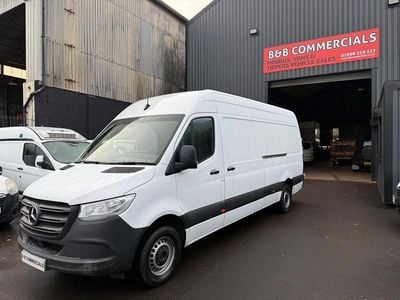 Used Mercedes Sprinter Progressive 148 HP (108 kW) 2021 White Van