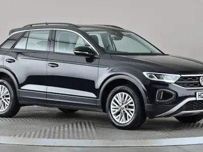 Used VW T-Roc Life 150 HP (110 kW) 2023 Black SUV