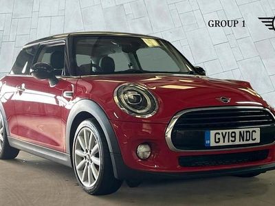 Used Mini Cooper Classic 134 HP (98 kW) 2019 Red Hatchback