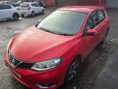 Red Used 2015 Nissan Pulsar Visia Hatchback | £2,495 (Super price)