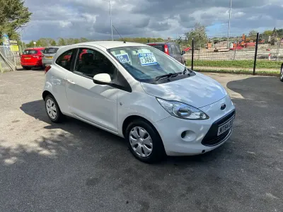 Używany Ford Ka 69 KM (50 kW) 2014 Biały Hatchback