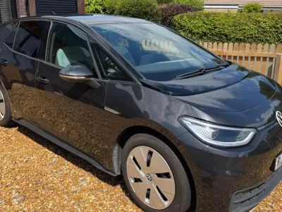 Usado VW ID.3 Pro Performance 150 kW (204 CV) 2020 Gris Utilitario