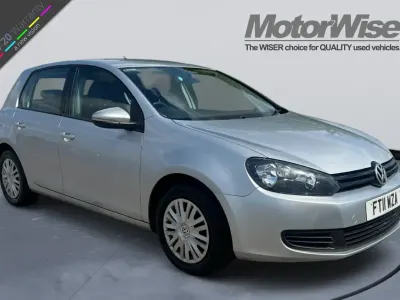 Usado VW Golf VI S 105 HP (77 kW) 2011 Prateado Citadino