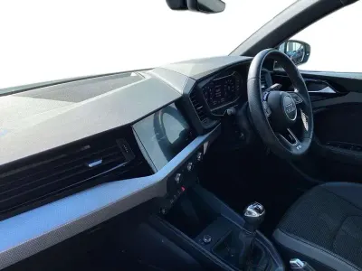 Begagnad Audi A1 S-Line 147 HK (108 kW) 2019 Vit SUV