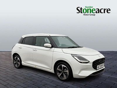 New Suzuki Swift 82 HP (60 kW) 2025 White Hatchback
