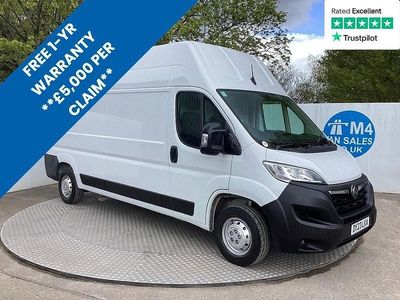 Used Vauxhall Movano 140 HP (102 kW) 2023 White