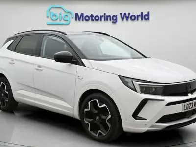Used Vauxhall Grandland X Ultimate 131 HP (96 kW) 2023 White SUV