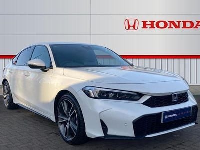 White New 2025 Honda Civic Advance Hatchback | £33,995 (Good price)