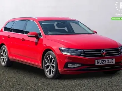 Usado VW Passat SEL 150 HP (110 kW) 2023 Vermelho Carrinha