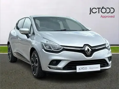 Used Renault Clio Iconic 88 HP (64 kW) 2019 Silver Hatchback