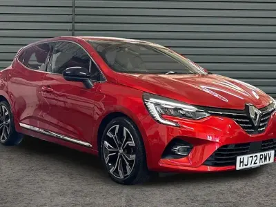 Used Renault Clio Techno 90 HP (66 kW) 2022 Red Hatchback