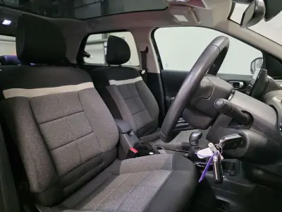 Second-hand Citroën C4 Flair 108 CP (79 kW) 2018 Negru SUV