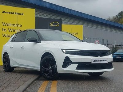 Begagnad Vauxhall Astra 130 HK (95 kW) 2025 Vit Halvkombi
