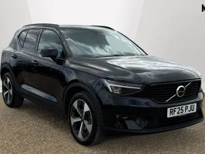 Used Volvo XC40 Plus 197 HP (144 kW) 2025 Metallic  onyx black SUV