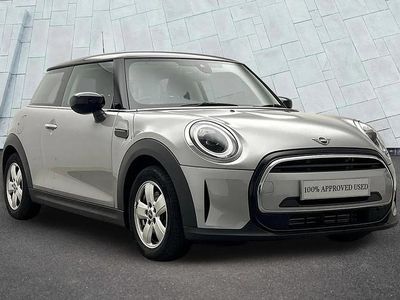 Used Mini Cooper Classic 134 HP (98 kW) 2024 Silver Hatchback