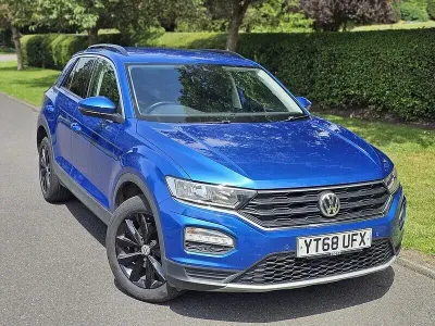 Used VW T-Roc SE 115 HP (84 kW) 2018 Blue SUV