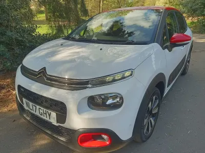 Used Citroën C3 Flair 110 HP (80 kW) 2017 White Hatchback
