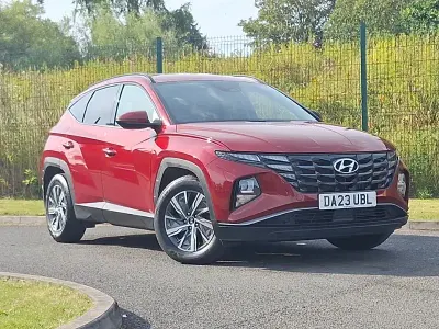 Used Hyundai Tucson SE 150 HP (110 kW) 2023 Red SUV