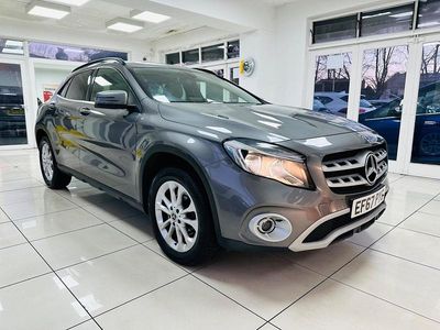 Usado Mercedes GLA200 SE 2017 Cinzento SUV