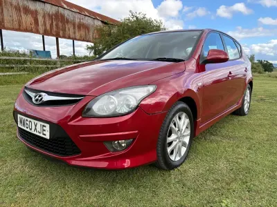 Used Hyundai i30 Comfort 2011 Red Hatchback