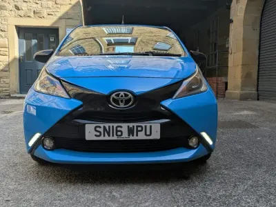 Used Toyota Aygo X-cite 69 HP (50 kW) 2016 Blue Hatchback