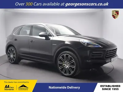 Begagnad Porsche Cayenne 134 HK (98 kW) 2021 Svart SUV