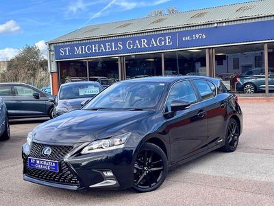 Lexus CT200h