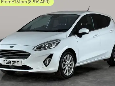 Used Ford Fiesta Titanium 120 HP (88 kW) 2019 White Hatchback
