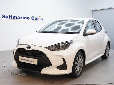 Used Toyota Yaris Hybrid 116 HP (85 kW) 2023 White Hatchback