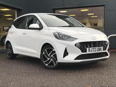 Used Hyundai i10 Premium 67 HP (49 kW) 2022 White Hatchback