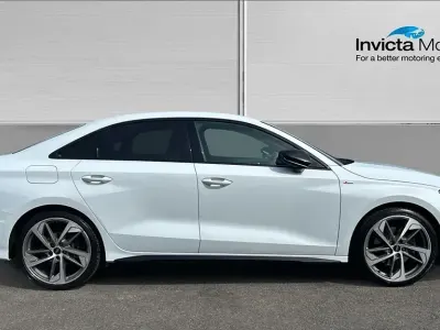 Używany Audi A3 Comfort 150 KM (110 kW) 2021 Biały Sedan/Limuzyna