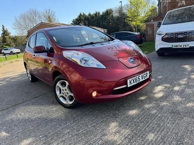 Used Nissan Leaf Acenta 80 kW (109 HP) 2015 Red Hatchback