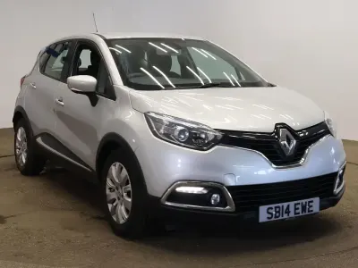 Used Renault Captur Expression+ 90 HP (66 kW) 2014 Silver SUV
