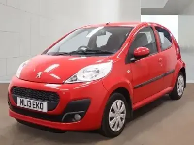 Used Peugeot 107 Active 68 HP (50 kW) 2013 Red Hatchback