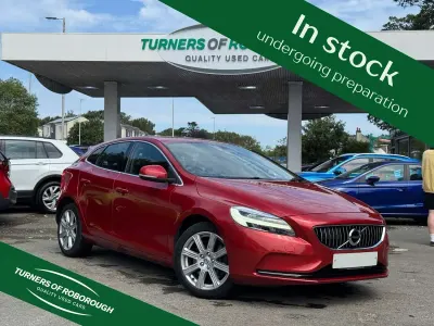 Used Volvo V40 Inscription 2018 Red Hatchback