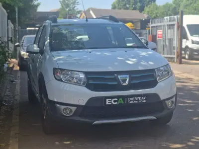 Begagnad Dacia Sandero Lauréate 2016 Vit Halvkombi
