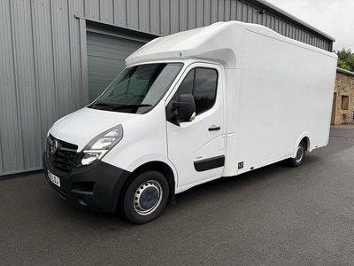 Used Vauxhall Movano 135 HP (99 kW) 2021 White MPV