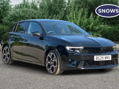 Used Vauxhall Astra Ultimate 130 HP (95 kW) 2025 Carbon blck Hatchback