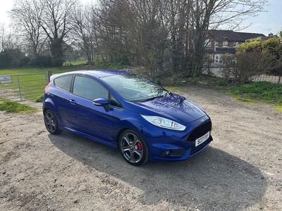 Used Ford Fiesta ST 2017 Blue Hatchback