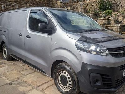 Used Vauxhall Vivaro Edition 100 HP (73 kW) 2019 Grey MPV