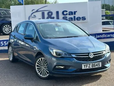 Used Vauxhall Astra Elite 150 HP (110 kW) 2015 Blue Hatchback