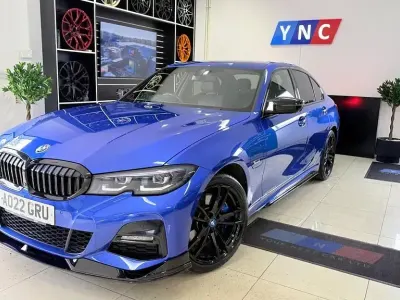 Begagnad BMW 330e M Sport 288 HK (211 kW) 2022 Blå Sedan