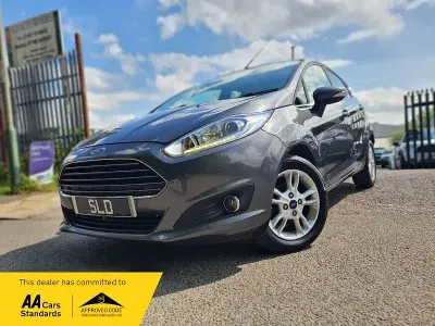 Used Ford Fiesta Zetec 82 HP (60 kW) 2016 Grey Hatchback